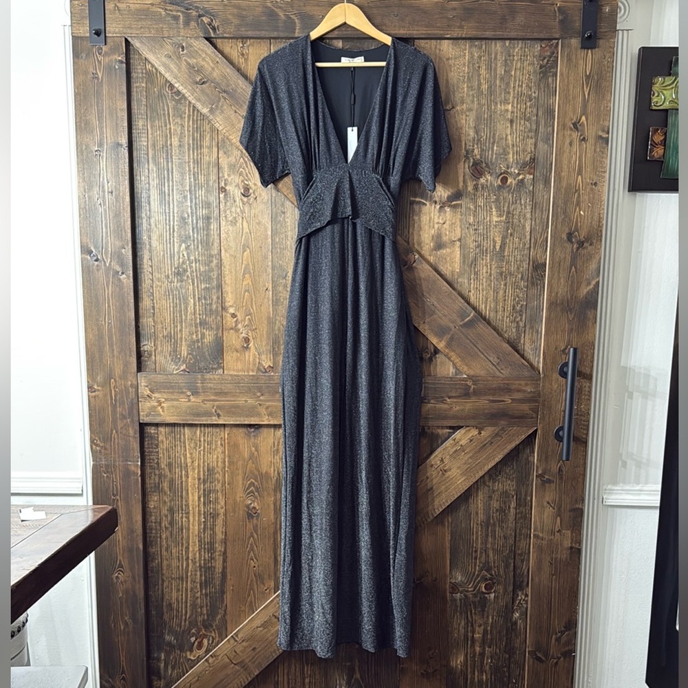 HALSTON Heritage Tie Back Metallic Kimono Style Gown - Picture 5 of 9